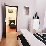 Nina Lägenhet *