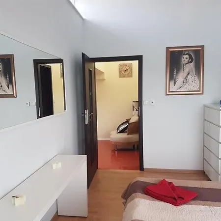 尼娜公寓 * Skoczów
